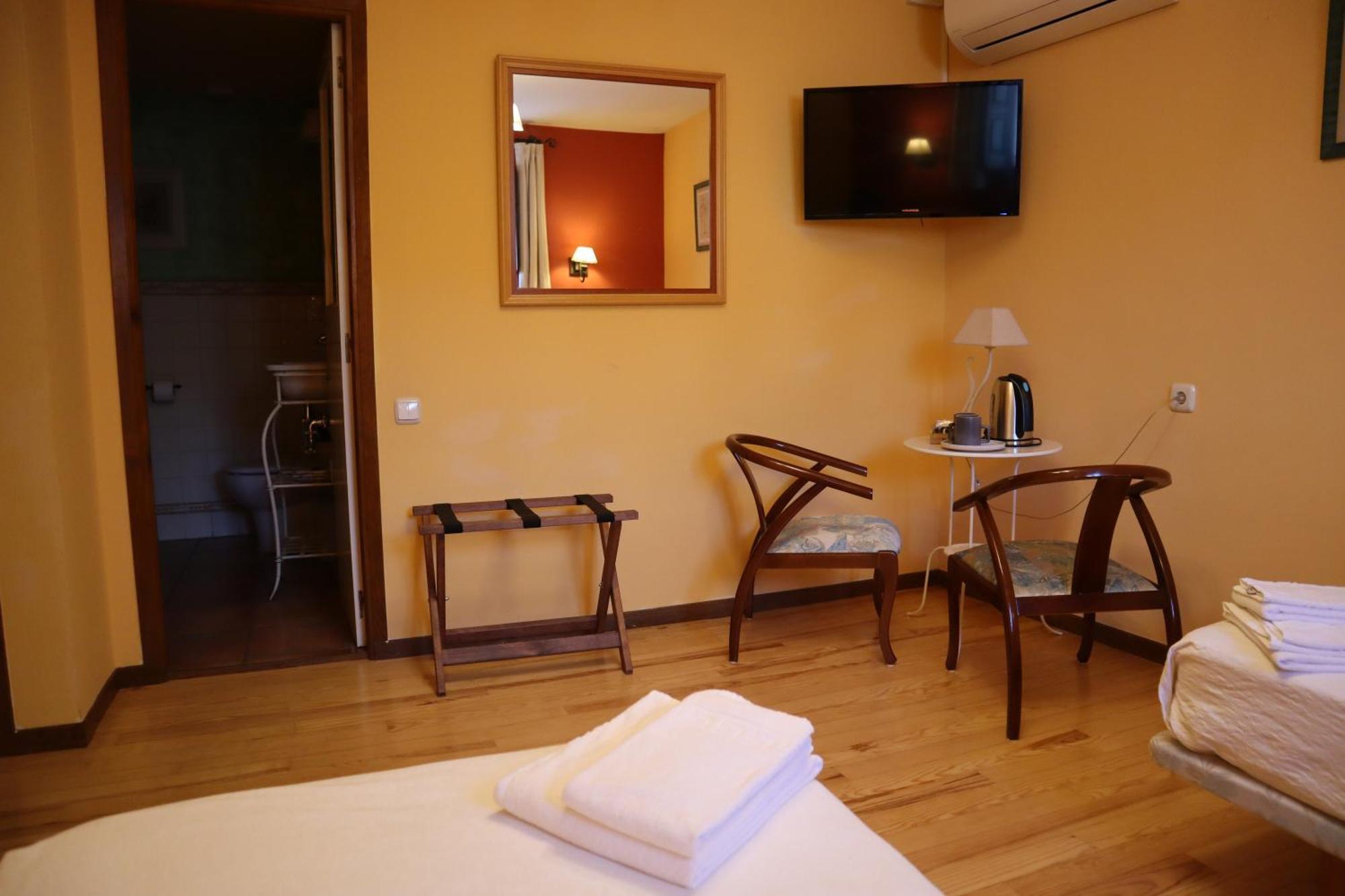 Hotel Rural El Almadiero Burgui Exterior photo